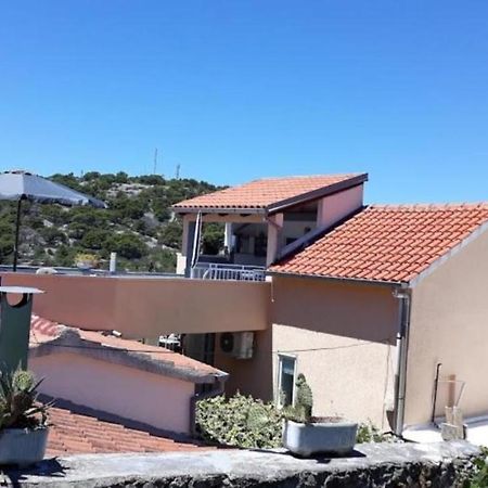 Neda apartment Murter Bagian luar foto