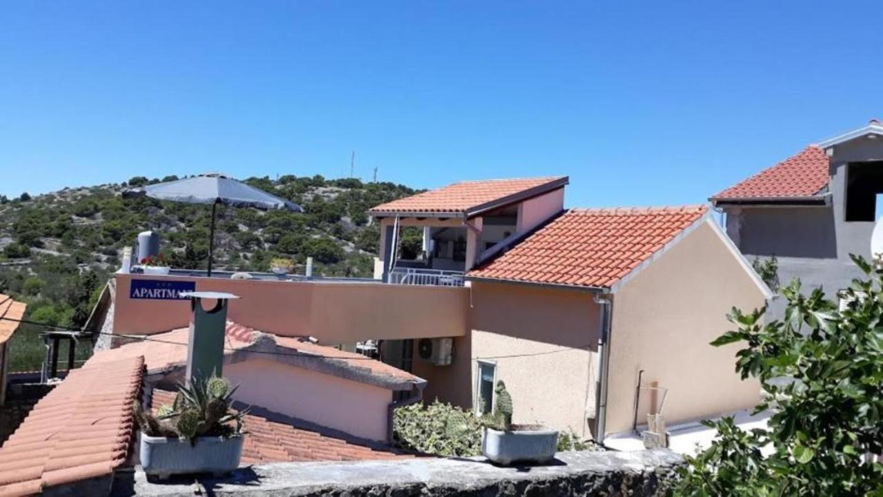 Neda apartment Murter Bagian luar foto