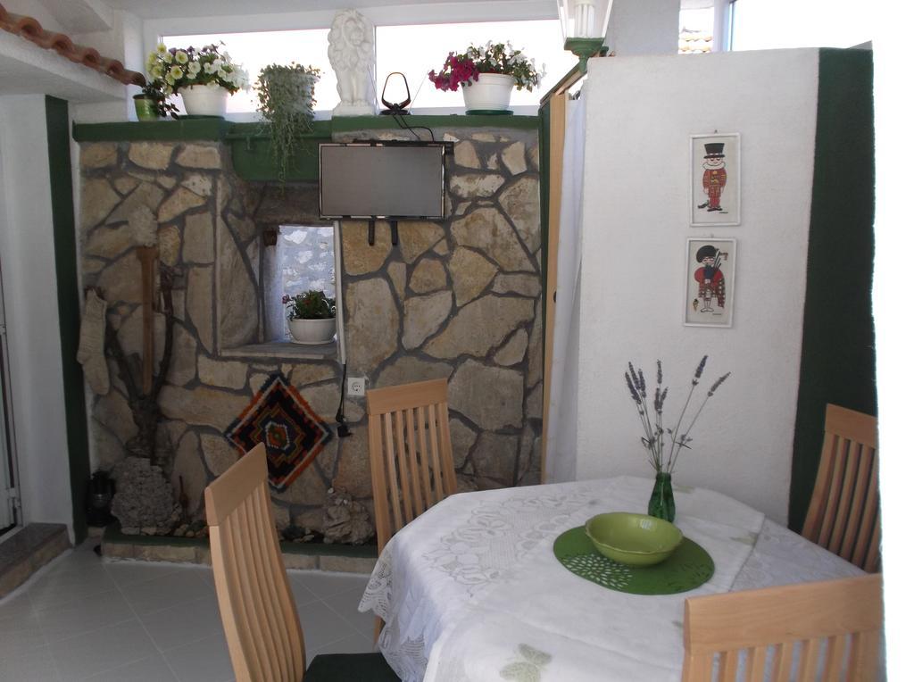Neda apartment Murter Bagian luar foto