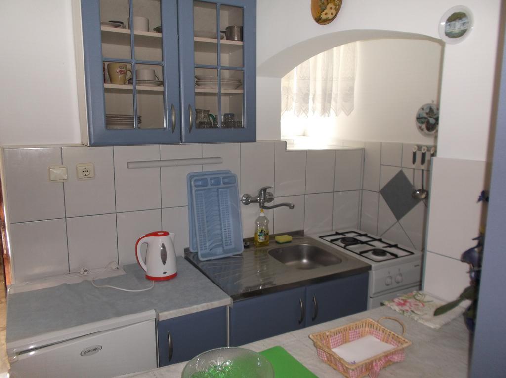 Neda apartment Murter Bagian luar foto