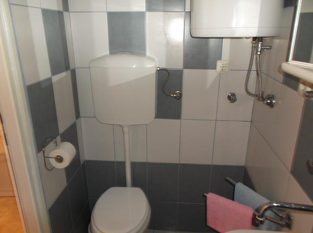 Neda apartment Murter Bagian luar foto