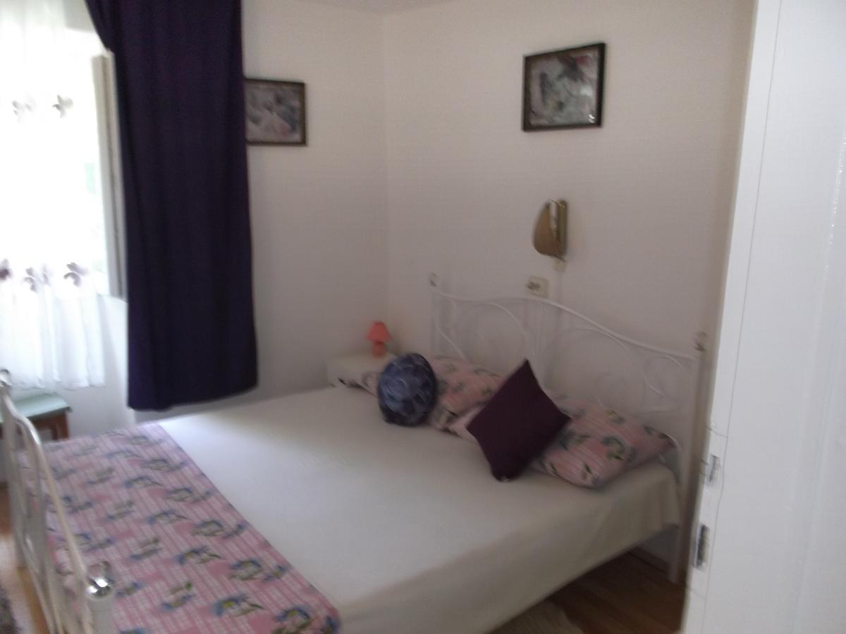 Neda apartment Murter Bagian luar foto
